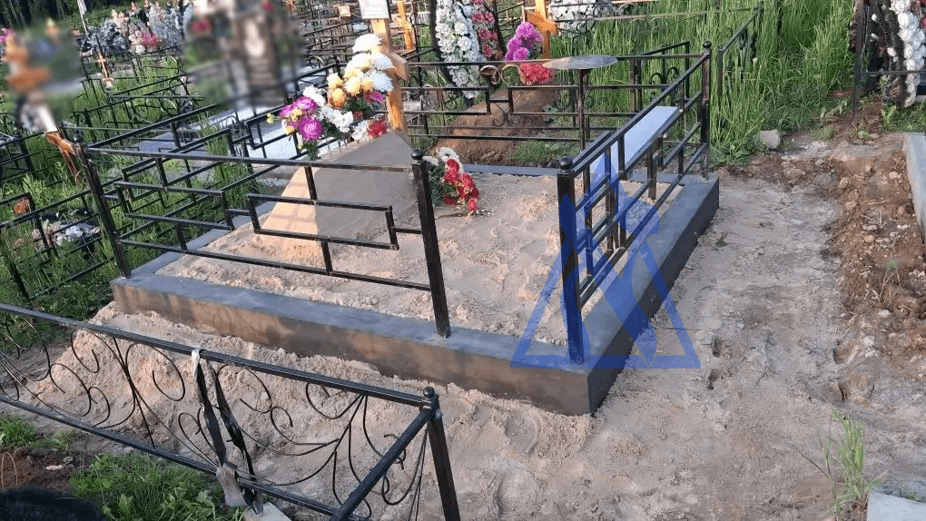 Цоколь железобетонный ленточный с армированным каркасом фото 3